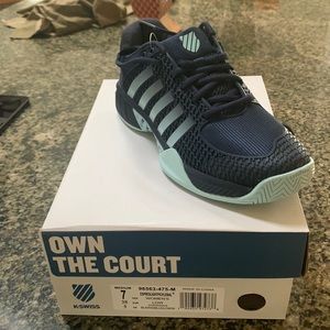 K-Swiss Womens Express Light Pickleball shoe in Navy with teal. Size 7. NEW!